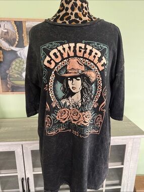 Cowgirl Keepin It Western 1893 Graphic Tee in Black with Peach & Teal Print